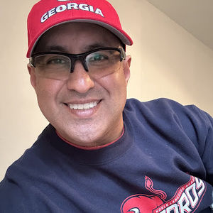 Meet your Posher, Hector eduardo